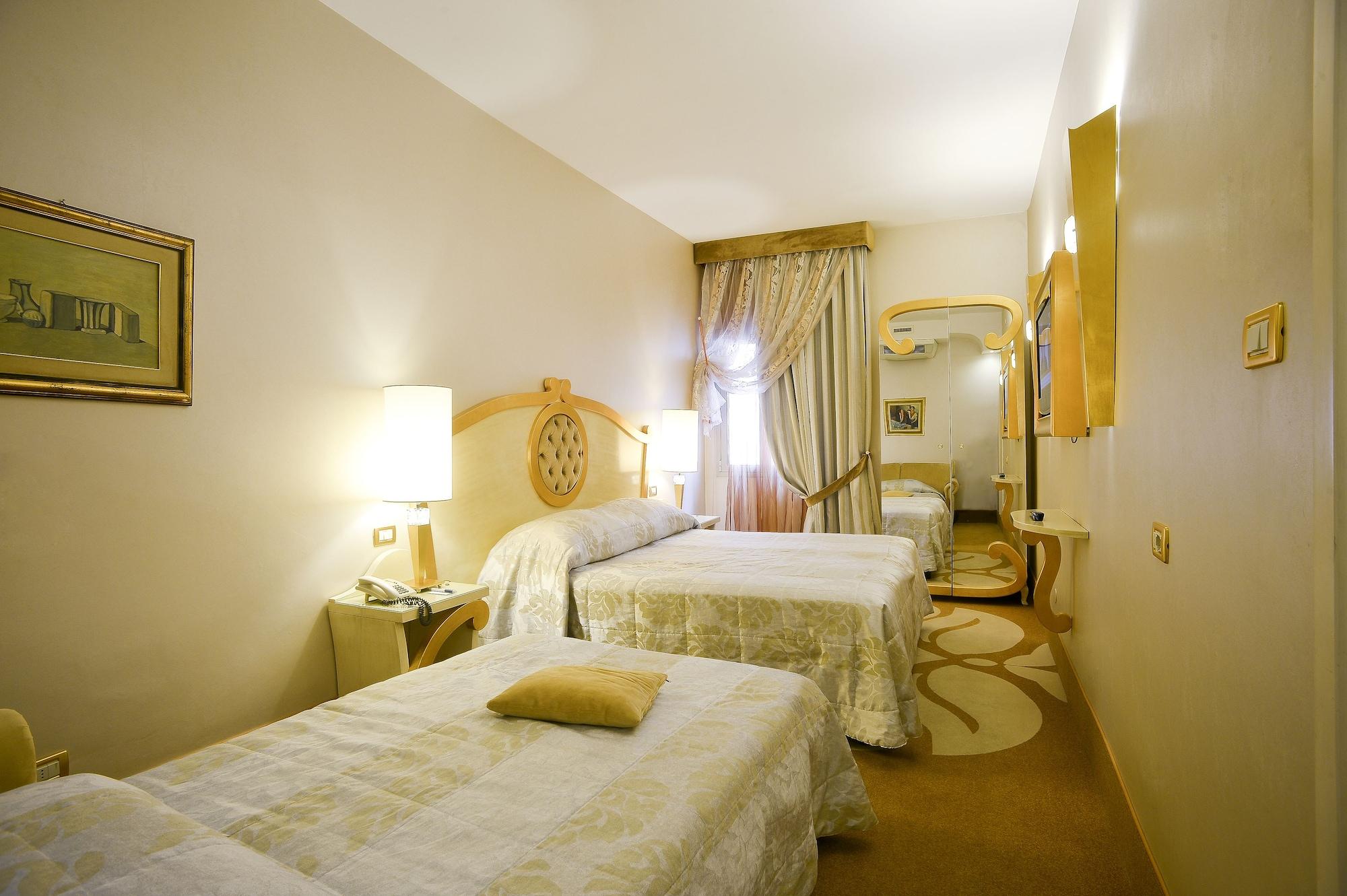 Zanhotel Tre Vecchi Bologna Esterno foto